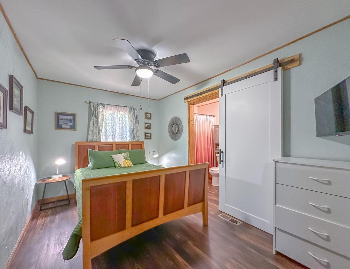 Groups-Hot Tub -Pool- Private-4 Baths Villa Tallahassee Esterno foto